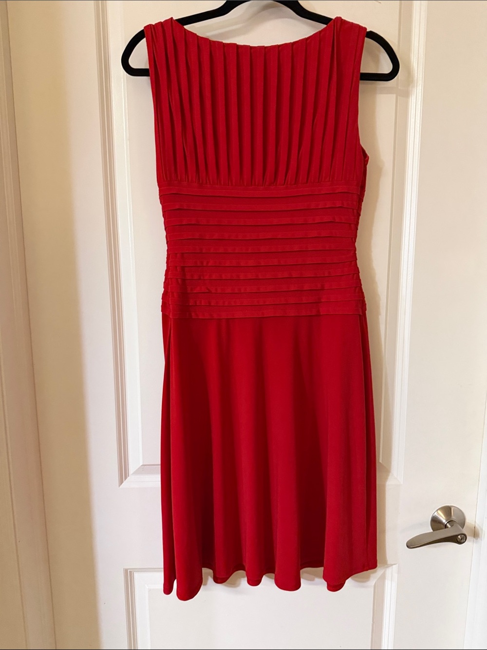 Calvin Klein Red Pleated Bodice Crisscross Waist Midi Dress - Picture 4 of 8
